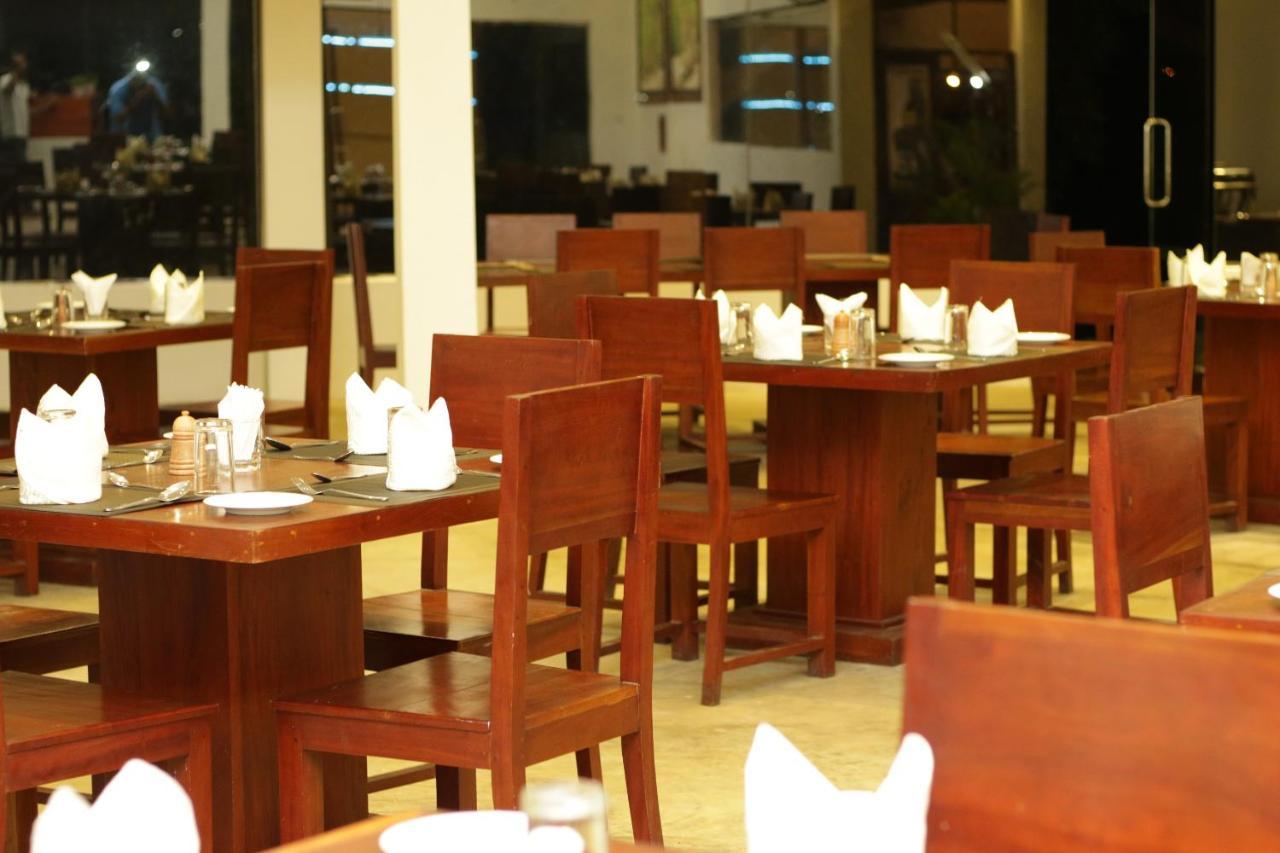 Jade Green Hotel Hambantota Eksteriør bilde