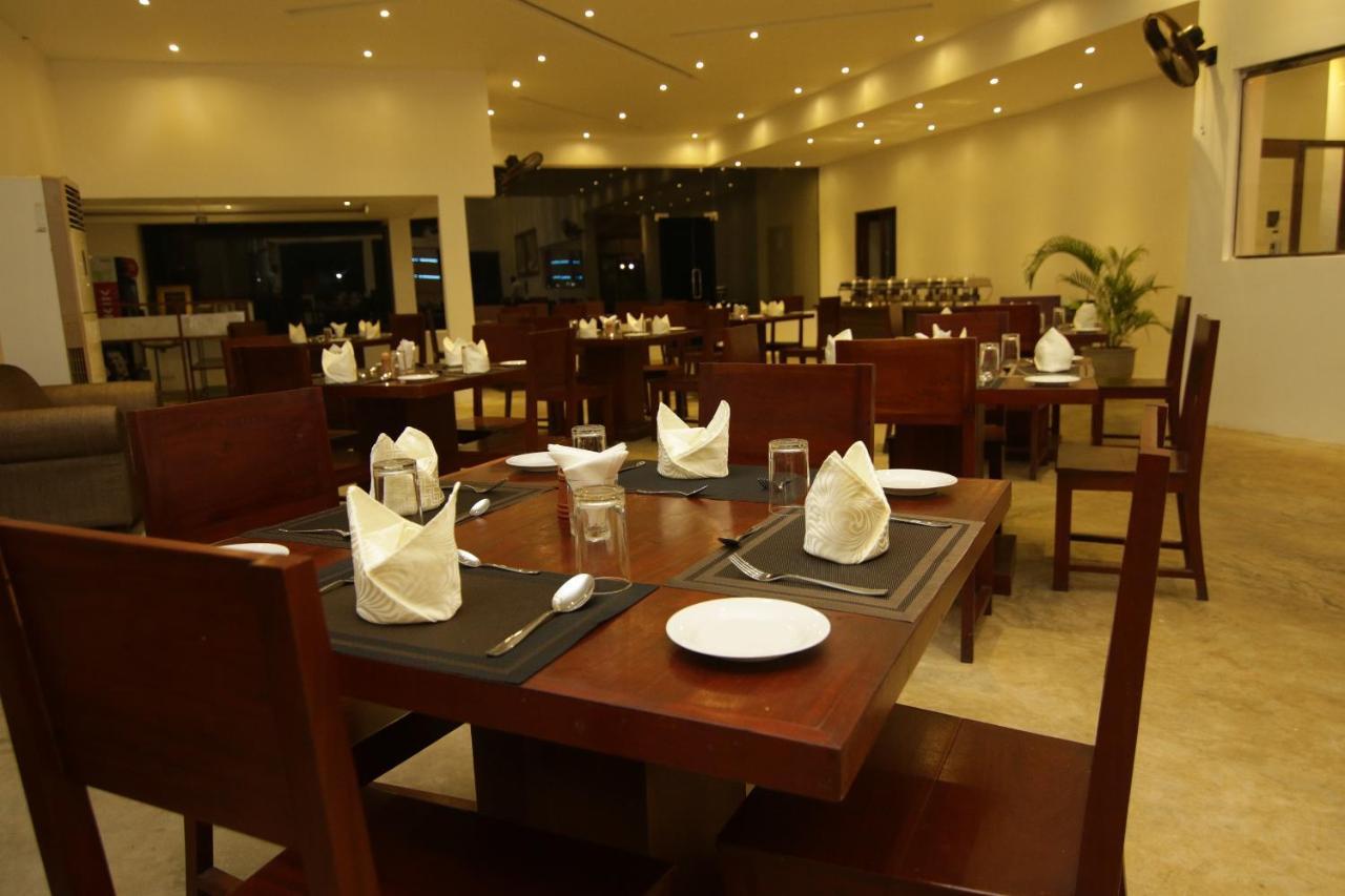 Jade Green Hotel Hambantota Eksteriør bilde