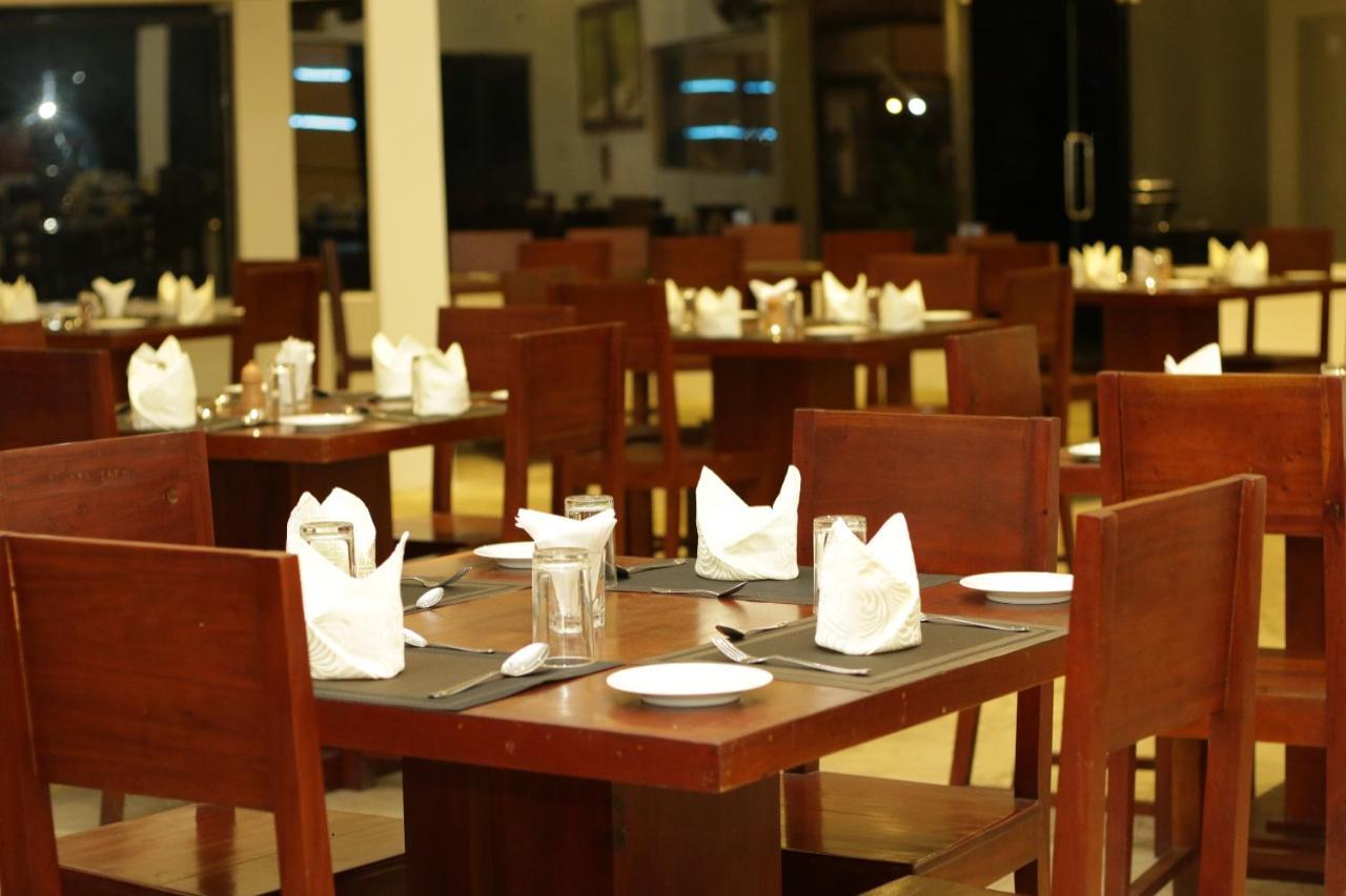 Jade Green Hotel Hambantota Eksteriør bilde