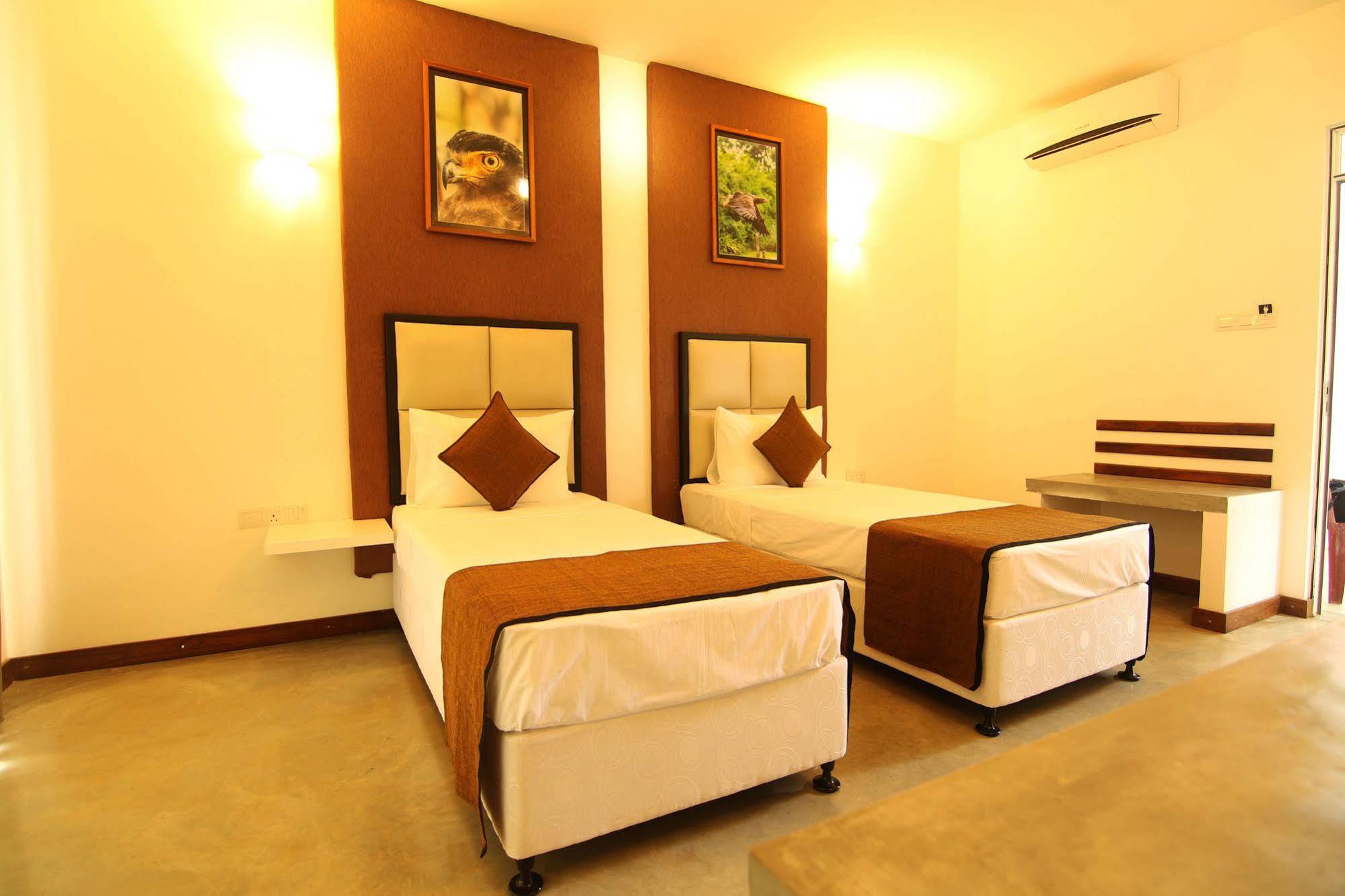 Jade Green Hotel Hambantota Eksteriør bilde