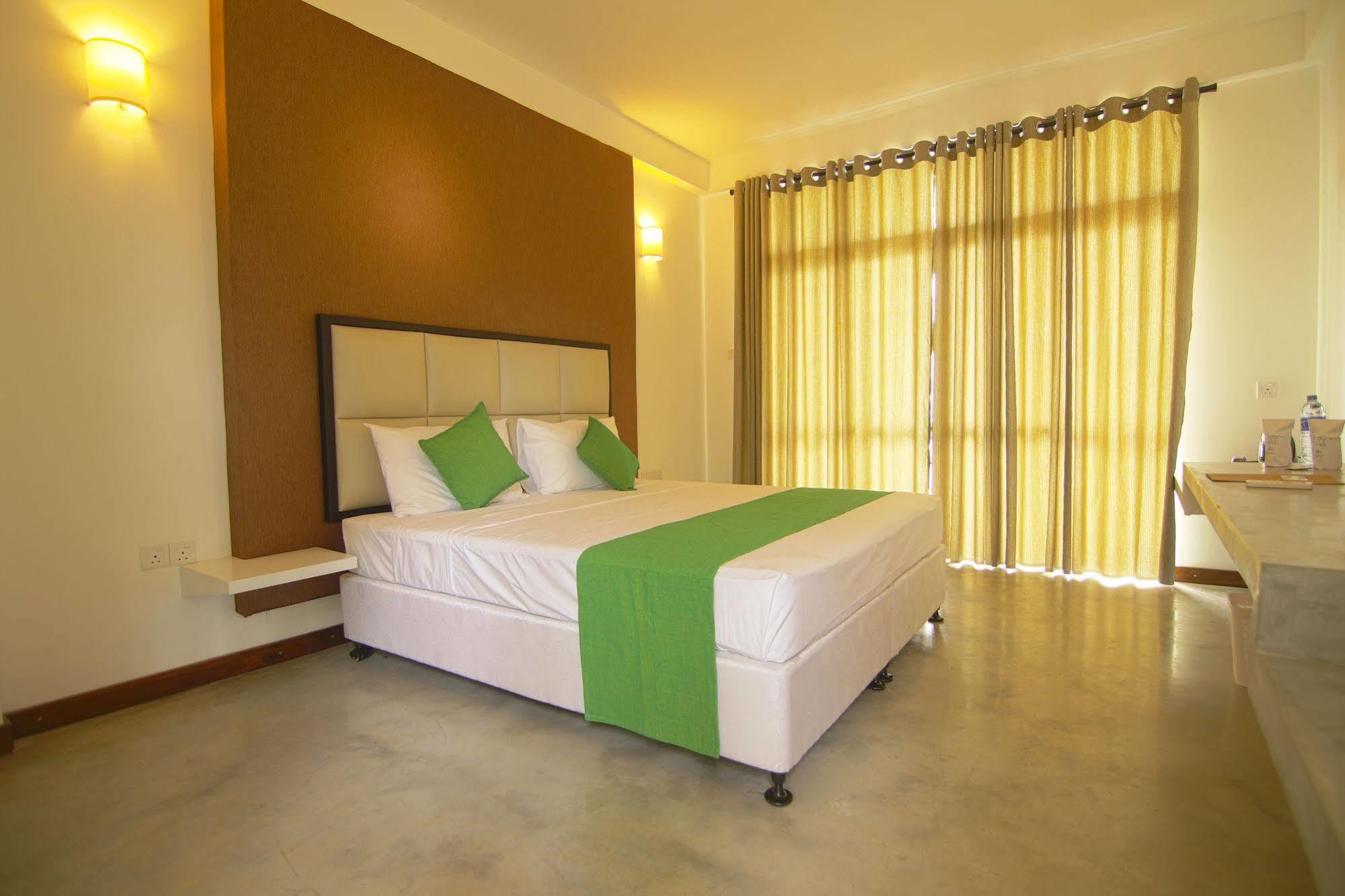 Jade Green Hotel Hambantota Eksteriør bilde